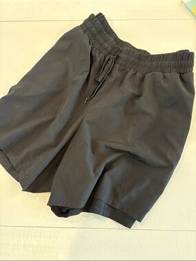 Men’s Casual Elastic Waist Black Shorts